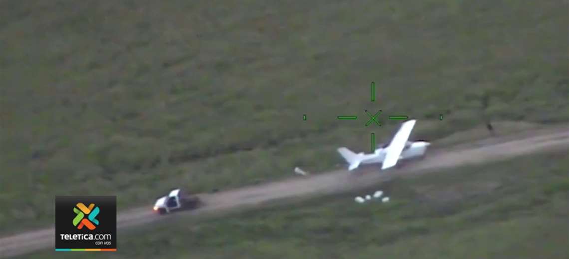 Video As Cargan Una Avioneta Con Droga En Guanacaste Teletica