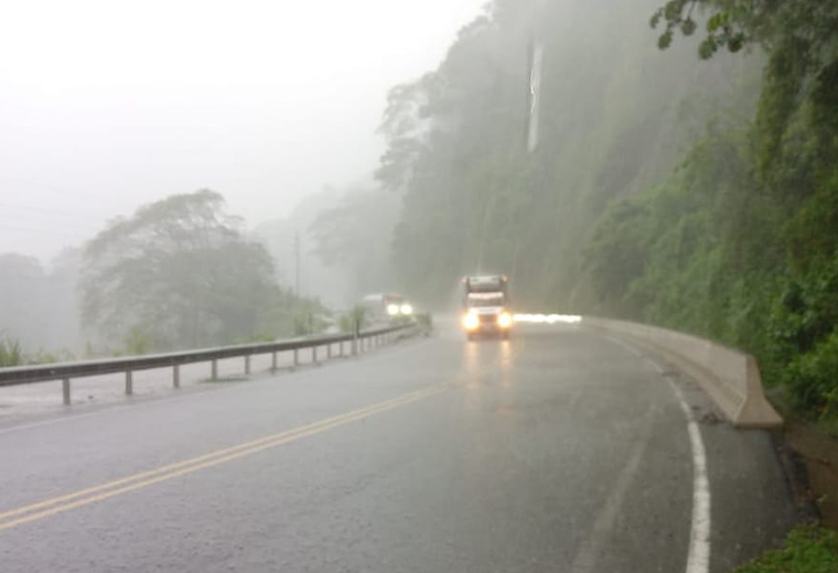 Debido A Las Lluvias CNE Eleva A Alerta Naranja La Mayor Parte Del