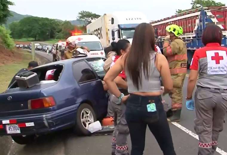 Violento Choque Deja Una Persona Grave Y Grandes Presas En Ruta 27