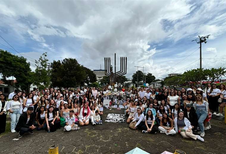 Fan Ticas De One Direction En Costa Rica Rinden Tributo A Liam Payne