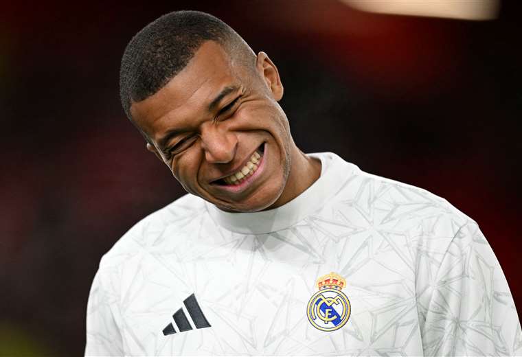 Mbappé sufre una lesión en su muslo izquierdo Teletica