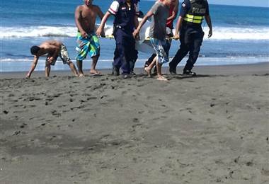 Hombre Muere Ahogado En Playa Hermosa Jaco Teletica