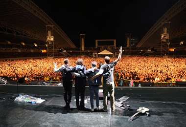 Con estas fotos Weezer y Foo Fighters recordaron su concierto en Costa Rica