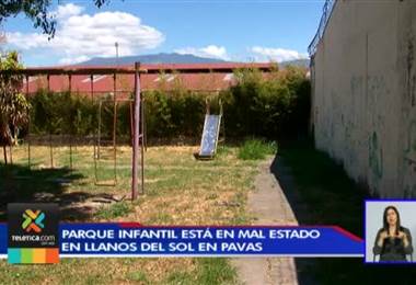 Mal estado de parque infantil tiene en alerta a los vecinos de Llanos del Sol en Pavas