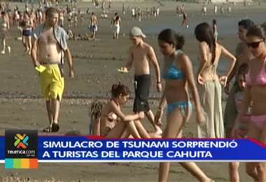 Simulacro de tsunami sorprendió a turistas que estaban en el parque nacional Cahuita en Limón