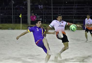 Primera jornada del campeonato nacional de fútbol playa.|DT Comunicación
