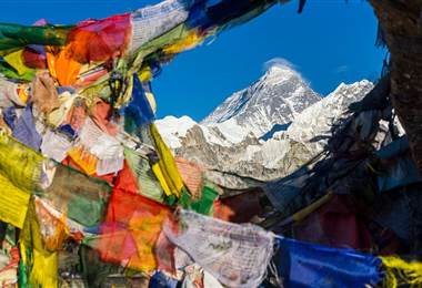 Seis gráficos que demuestran cuán mortífero es el Monte Everest
