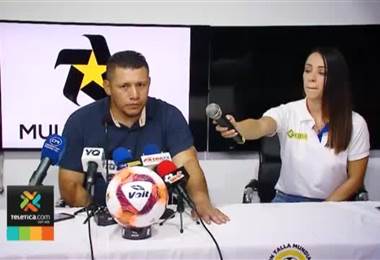 Mujeres están involucradas en el manejo de prensa de clubes de Primera División