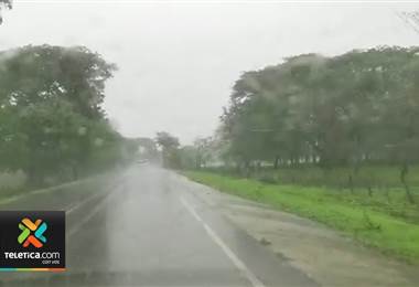Este lunes se reportaron fuertes lluvias y caída de granizo en algunos sectores del país