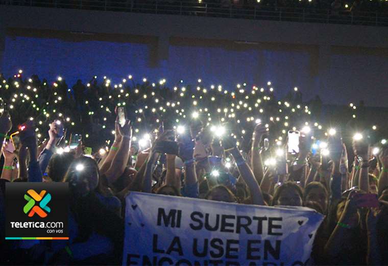 Seguidores disfrutaron en concierto de morat en Costa Rica