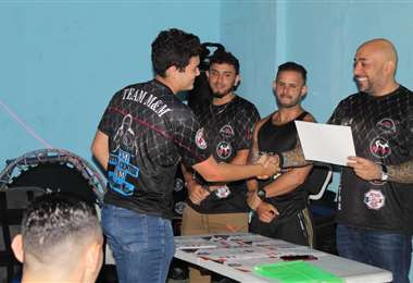Academia de MMA ayuda a cambiar vidas en Barrio Cuba. 