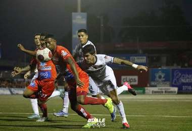 Santos. Herediano. Prensa Santos