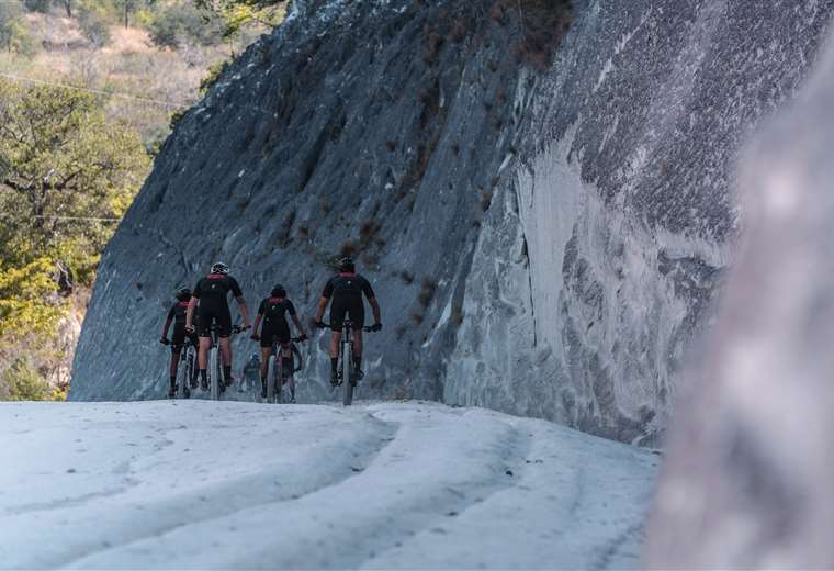 Competencia de ciclismo Volcano 100.