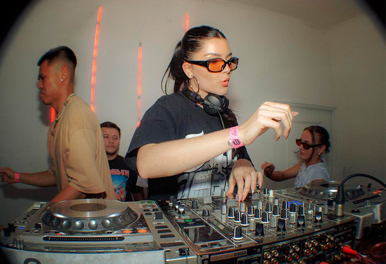 Queen V y los retos de ser una mujer en el gremio de DJs
