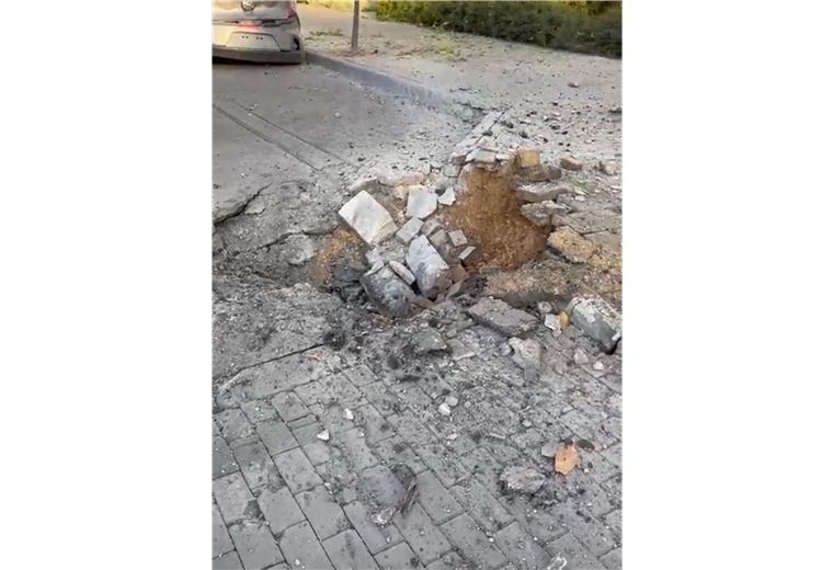 Misil frente a edificio de tica en Israel