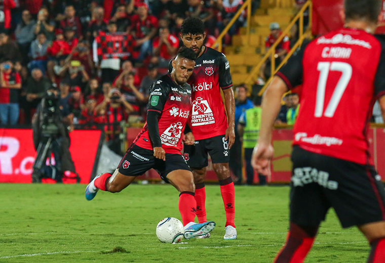 Puntarenas-Alajuelense. LDA