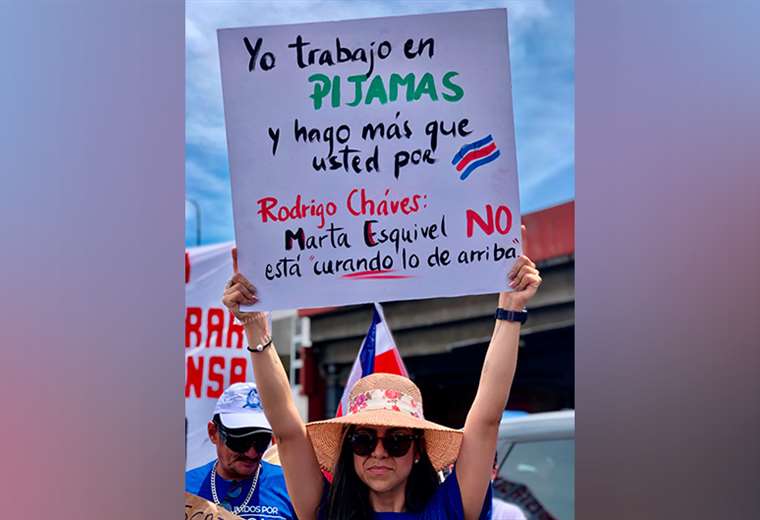 Bajo la consigna “¿De quién es la Caja?  Del pueblo que trabaja”, marchan en San José