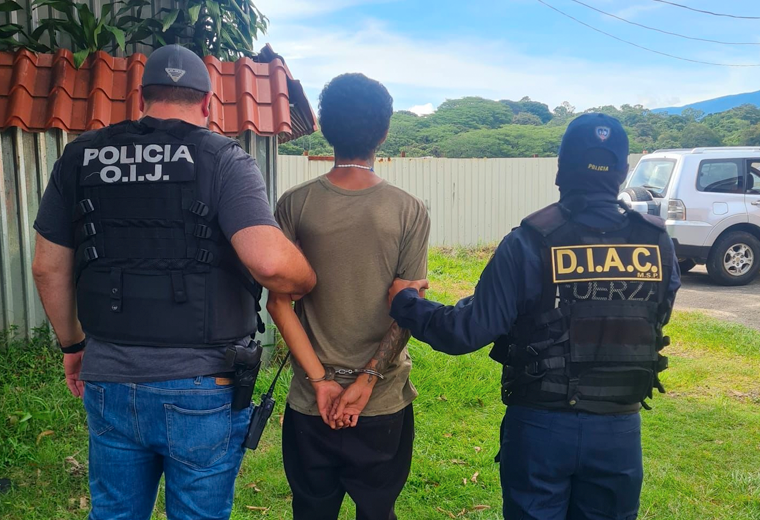OIJ detiene a sospechosos de robar carros