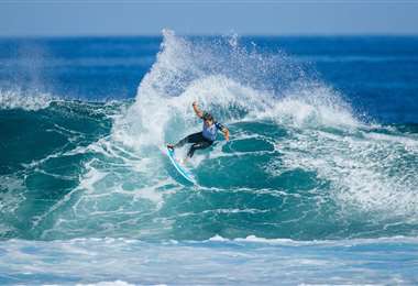 Brisa Hennesy. Federación de Surf