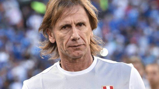 Perú quiere que Ricardo Gareca siga al frente de su selección