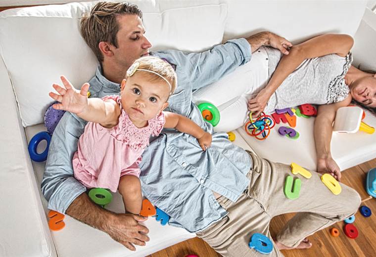 13 de los trucos más extraños que usan los padres para poner a sus hijos a dormir