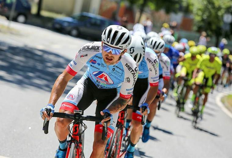UCI declara por dopaje ganador de Vuelta 2017 a Román Villalobos, positivo un año después