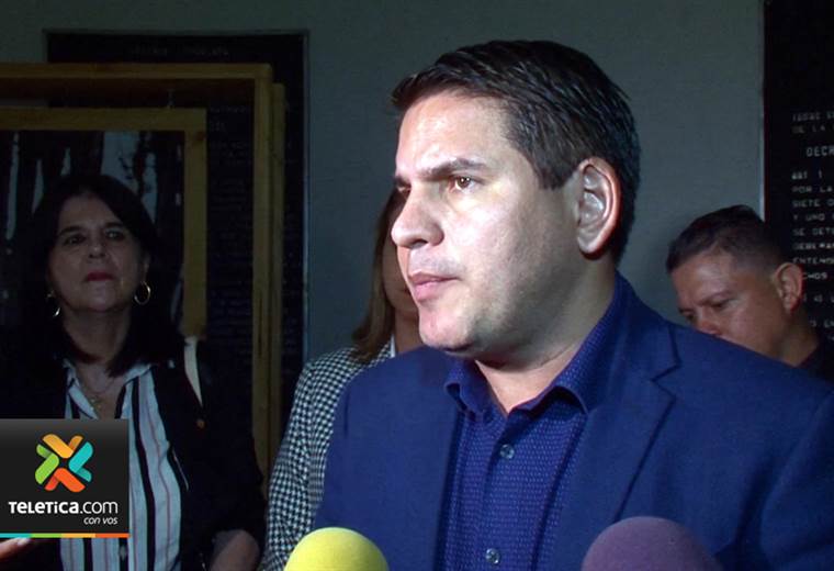 'Gobierno lanza cortina de humo', dice Fabricio Alvarado sobre acusaciones a su partido por huelgas