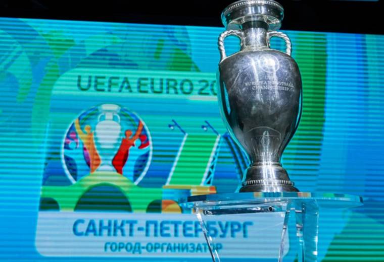 UEFA confirma que la Eurocopa se mantendrá como 2020 pese a jugarse en 2021