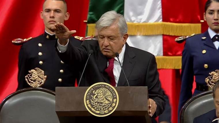 López Obrador opta por la 'prudencia' tras amenaza de Trump de cerrar la frontera
