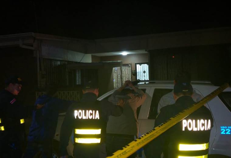 Policía detuvo a tres hombres que tacharon una casa en Cartago e intentaron robar en otra