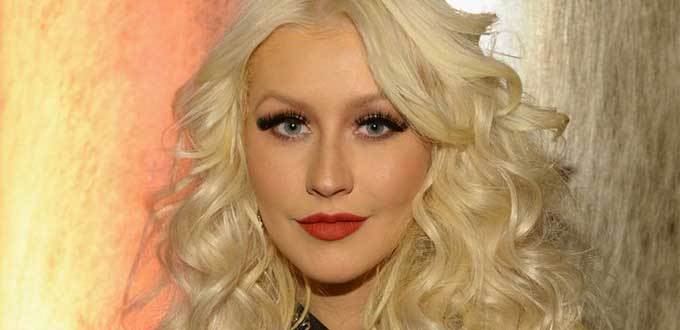 Christina Aguilera posa sin maquillaje en la revista “Paper” y luce irreconocible: ¿usted qué opina?