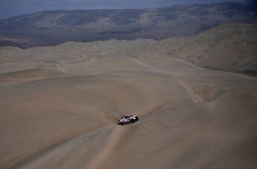 Catarí Al-Attiyah gana su tercer Rally Dakar, español Roma fue segundo