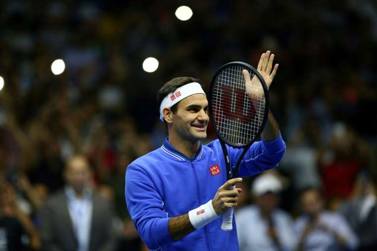 Federer felicita a Nadal: "Nos hemos empujado a ser mejores"