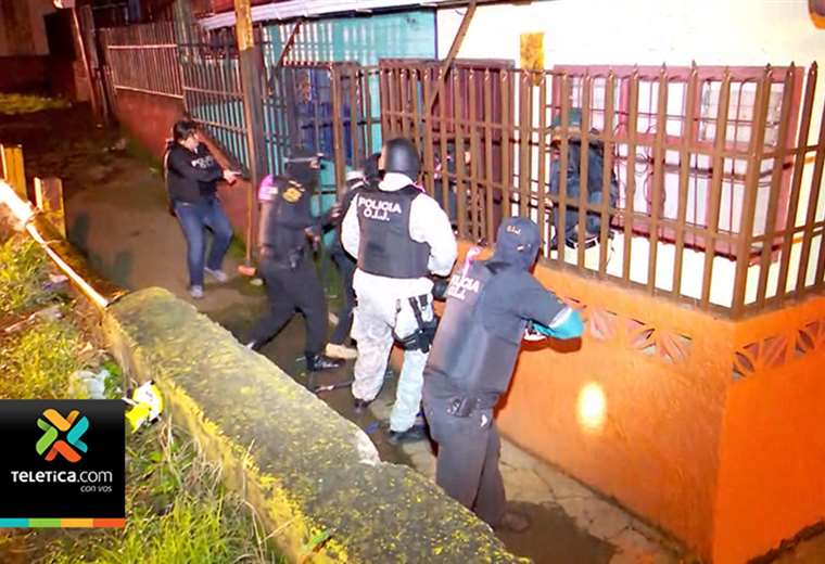 35 personas detenidas el martes en Alajuela pasarán varios meses en prisión preventiva
