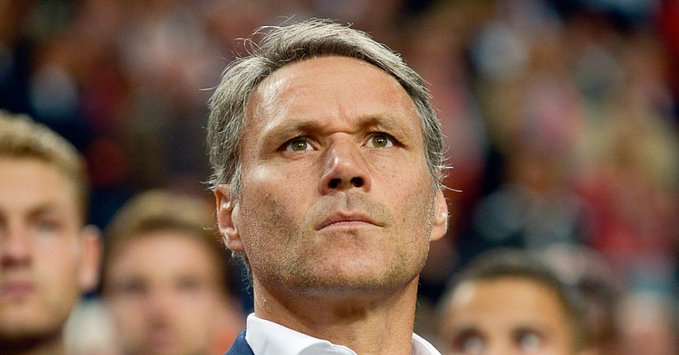 leyenda holandesa van basten pide disculpas por usar una expresión nazi