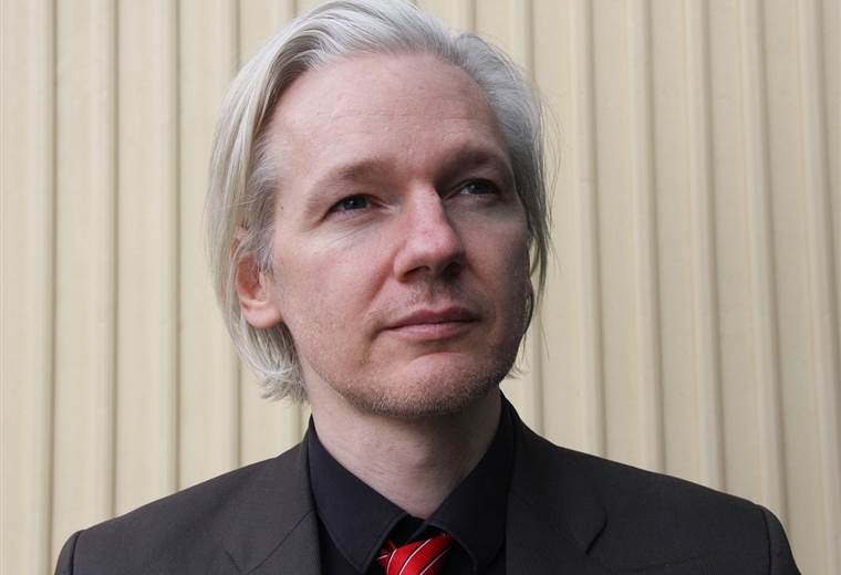 Julian Assange es acusado de violación