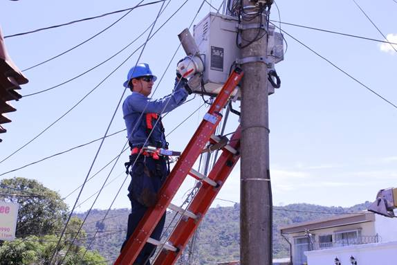 Este miércoles podrían cortar la luz a más de 1.700 clientes de CNFL en Santa Ana