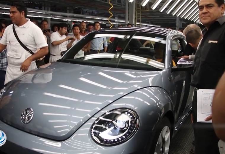 Este miércoles se fabricó el último escarabajo de Volkswagen