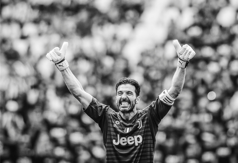 Gianluigi Buffon vuelve a la Juventus de Turín