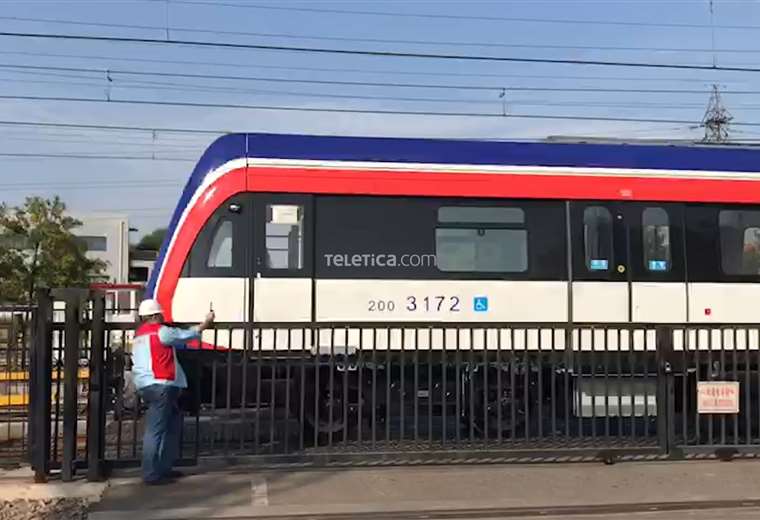 Ingenieros de Incofer prueban trenes chinos e inician su traslado al país