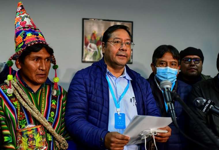 Arce toma riendas de una Bolivia polarizada y en crisis económica