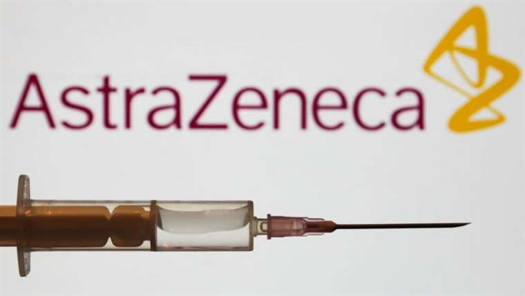 AstraZeneca y Rusia anuncian ensayos clínicos conjuntos de sus vacunas