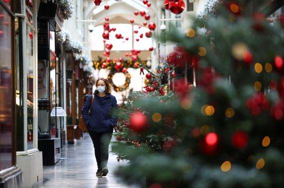 Europa aumenta restricciones de cara a Navidad