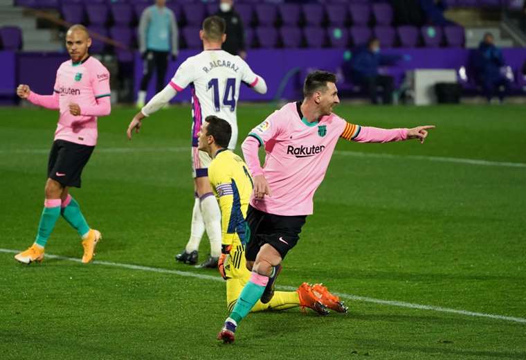 Messi superó a Pelé en triunfo 0-3 del Barcelona ante Valladolid
