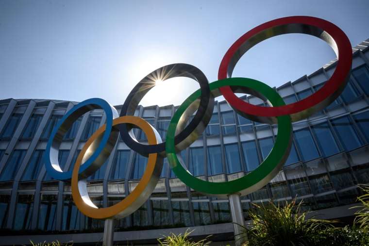 COI desea "simplificar la organización" de Juegos de Tokio, dice Bach a la AFP