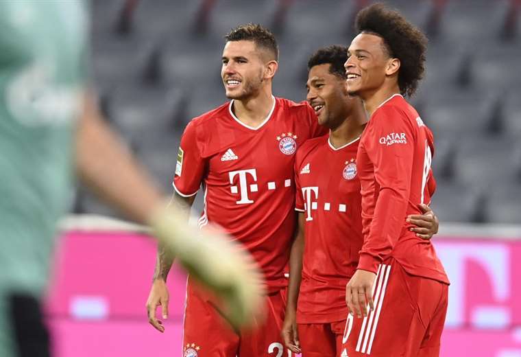 Leroy Sané y Dayot Upamecano, del Bayern Múnich, dan positivo por covid