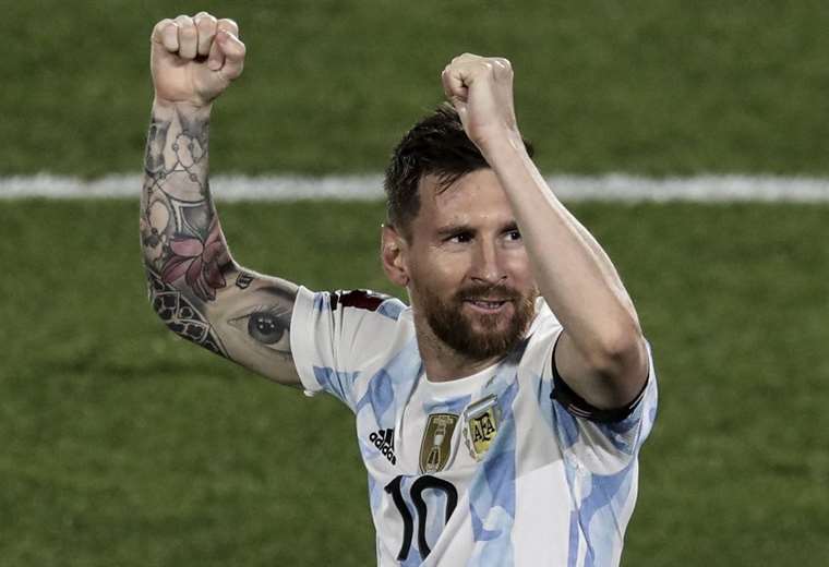 Argentina espera a Messi para hacerle olvidar abucheos en París