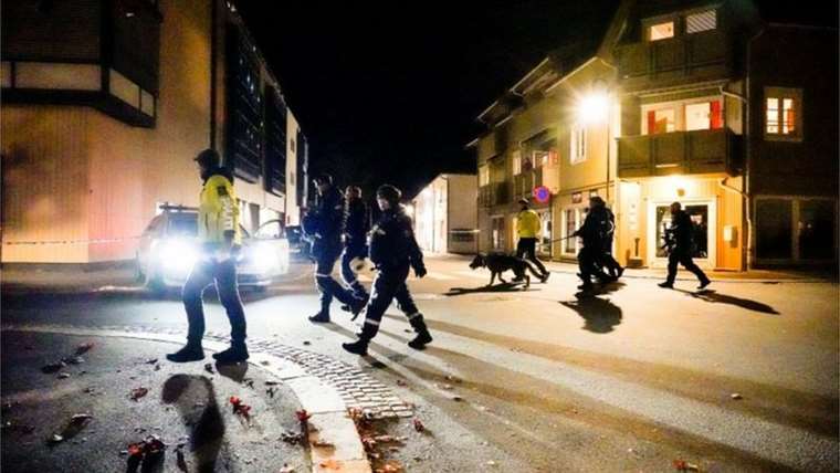 Ataque en Noruega: hombre armado con arco y flechas mata a varias personas en Kongsberg