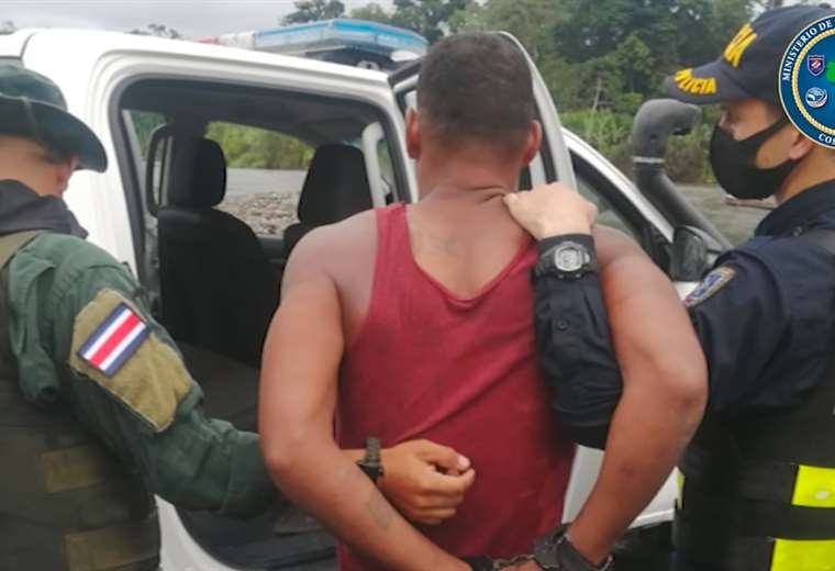 Huye por 12 años de la policía panameña, pero cae en montañas de Talamanca