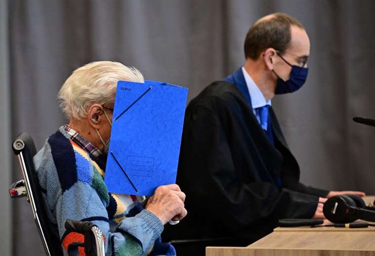 Anciano de 101 años condenado a cinco años de cárcel por crímenes nazis